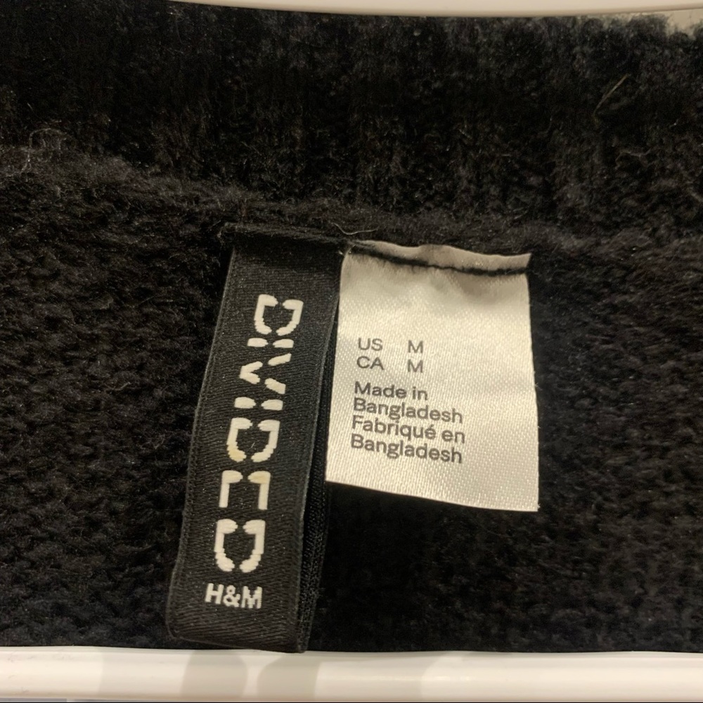 knit sweater - Picture 3 of 3